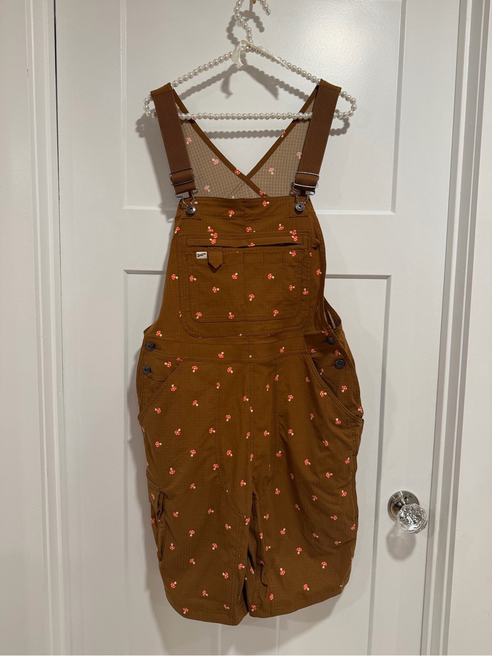 Duluth Trading Co Brown mushroom print 🩳 short